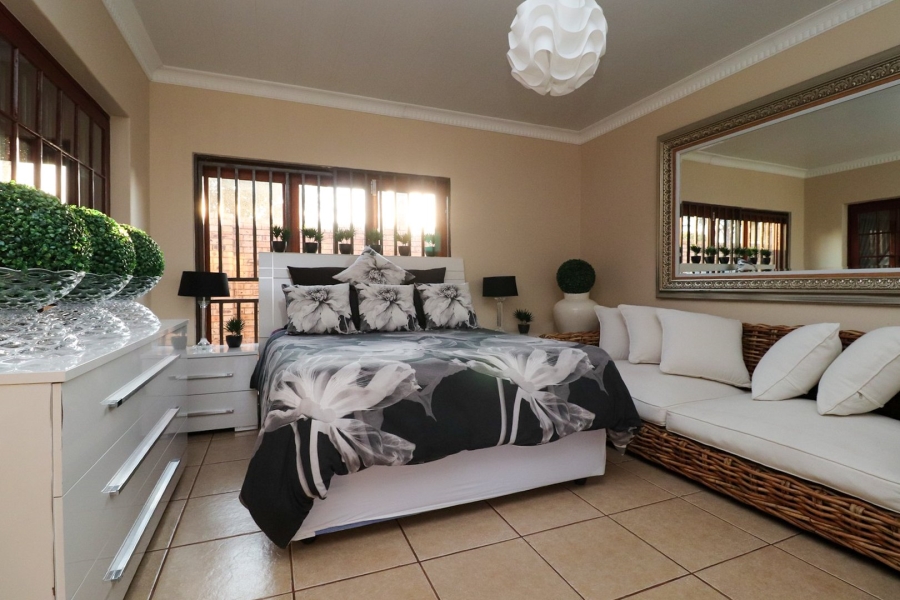 3 Bedroom Property for Sale in Wilkoppies North West